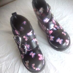 CARTERS GIRL boot SIZE 9